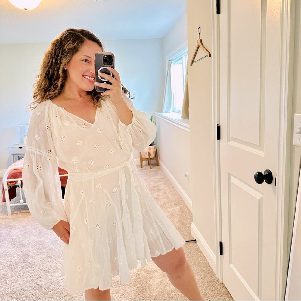 NWT Tuckernuck Velvet Graham & Spencer White Mini Dress Medium
